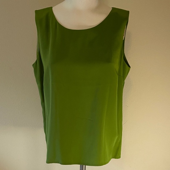 Norton McNaughton Tops - Norton McNaughton Vibrant Green Tank Top 100% Silk Sz M